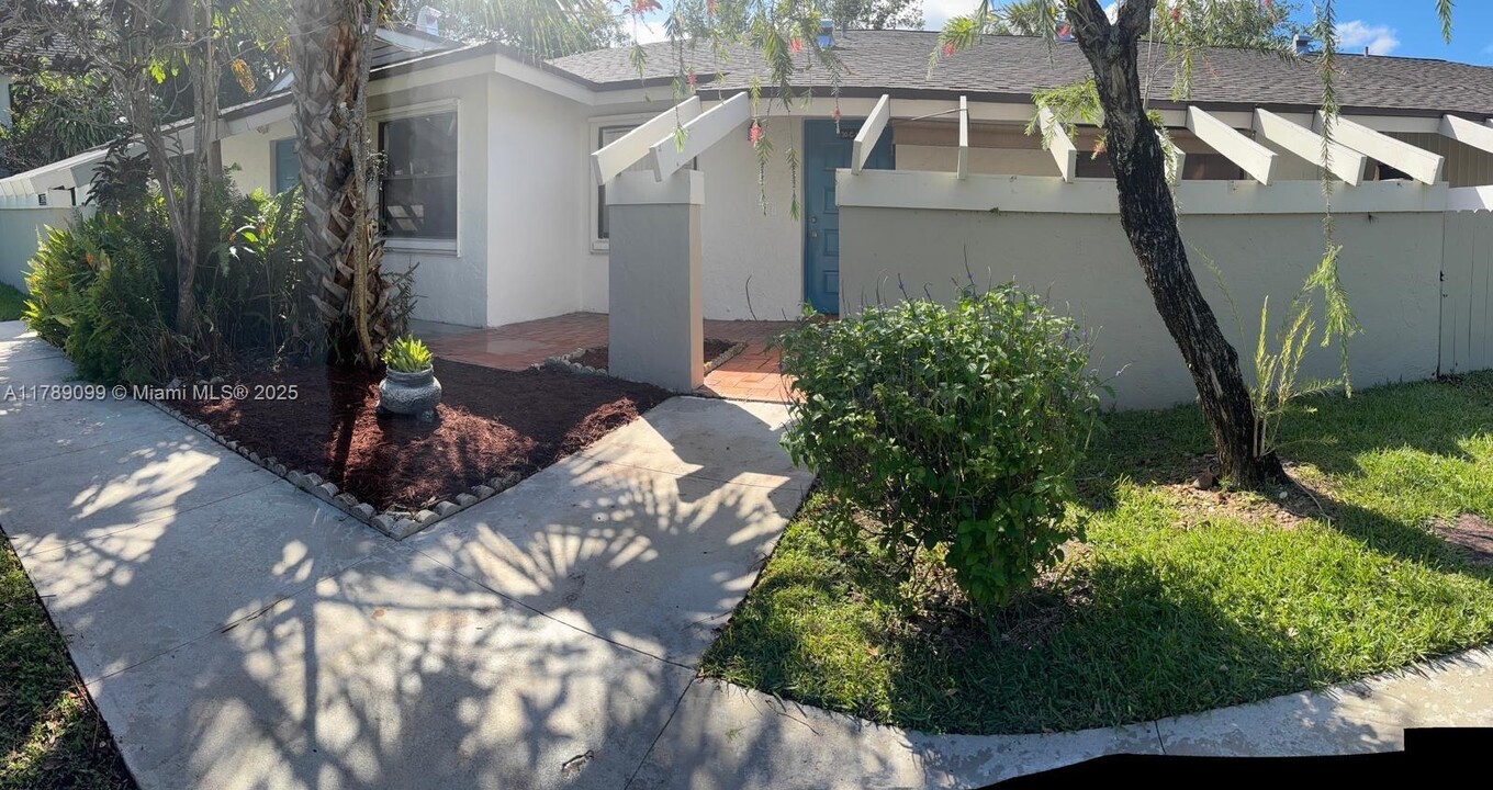 2902 SW 21st Ter in Delray Beach, FL - Building Photo