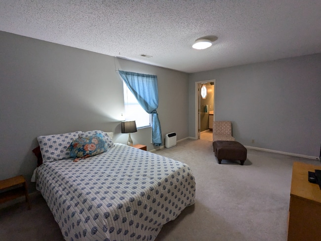 110 Heywood Rd-Unit -10 D in Arden, NC - Building Photo - Building Photo