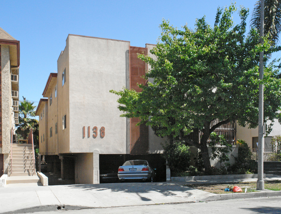 1138 S Bedford St in Los Angeles, CA - Building Photo