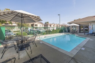 Normandy Park Senior Apartments in Citrus Heights, CA - Building Photo - Building Photo