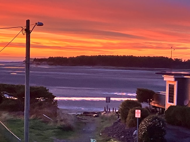 2549 Mason St in Seaside, OR - Building Photo - Building Photo