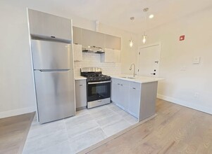540 Hawthorne Ave, Unit 303 in Newark, NJ - Building Photo - Building Photo