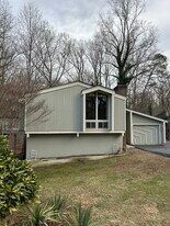 6278 Occoquan Forest Dr in Manassas, VA - Building Photo
