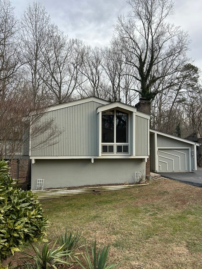 property at 6278 Occoquan Forest Dr