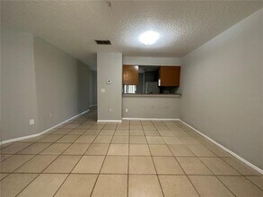 112 Reserve Cir in Oviedo, FL - Building Photo - Building Photo