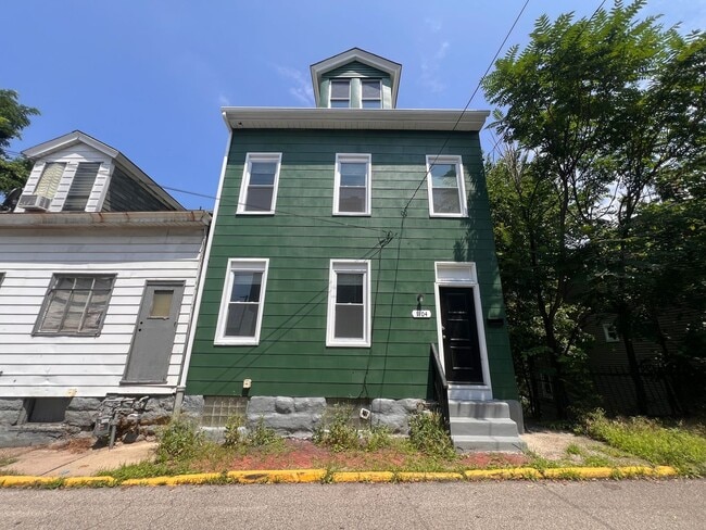 property at 1104 Brabec St