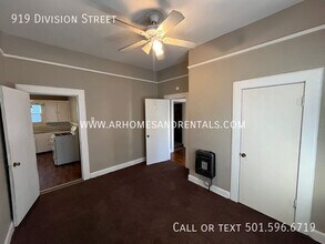 919 Division St in North Little Rock, AR - Building Photo - Building Photo