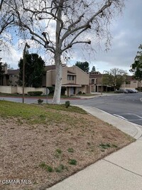 18125 Andrea Cir S in Los Angeles, CA - Foto de edificio - Building Photo