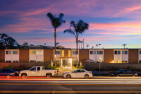 Point Loma Palms in San Diego, CA - Building Photo - Building Photo