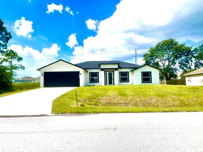 property at 1260 Larkspur St SE
