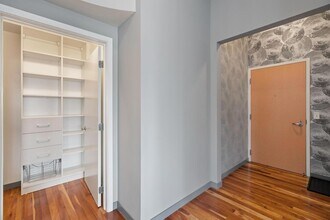 929 Portland Ave in Minneapolis, MN - Building Photo - Building Photo