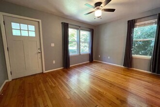 2320 N Kilpatrick St in Portland, OR - Building Photo - Building Photo