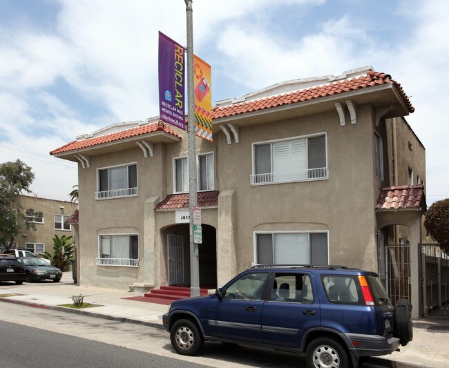 1819 E 4th St in Long Beach, CA - Foto de edificio - Building Photo