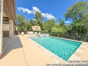 17814 Hillsedge Rd in San Antonio, TX - Building Photo - Building Photo