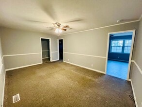 200 Monsanto Rd in Anniston, AL - Building Photo - Building Photo