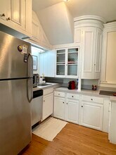 109 Beacon St, Unit 5 in Boston, MA - Building Photo - Building Photo