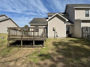 400 Meadowbrook Ln in Jacksonville, NC - Building Photo - Building Photo