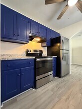 4015 Woodleaf Rd in Charlotte, NC - Building Photo - Building Photo