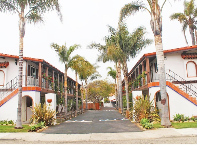 Costa Del Mar in Carpinteria, CA - Foto de edificio