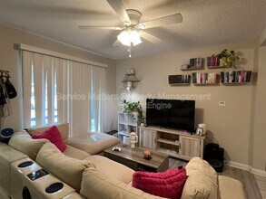 303 Newcastle Dr in Fort Walton Beach, FL - Building Photo - Building Photo