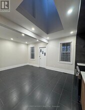 244 King Edward Ave in Toronto, ON - Building Photo - Building Photo