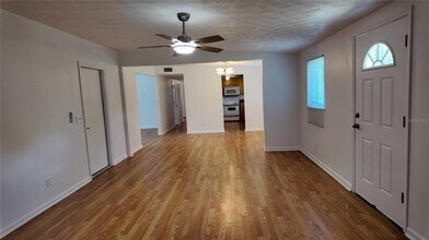 5517 Maxine Dr in Jacksonville, FL - Building Photo - Building Photo