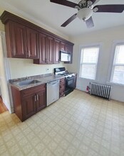 65 Olcott St, Unit 1 in Watertown, MA - Building Photo - Building Photo