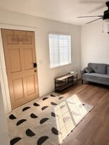 101 I St, Unit Unit D in Modesto, CA - Building Photo