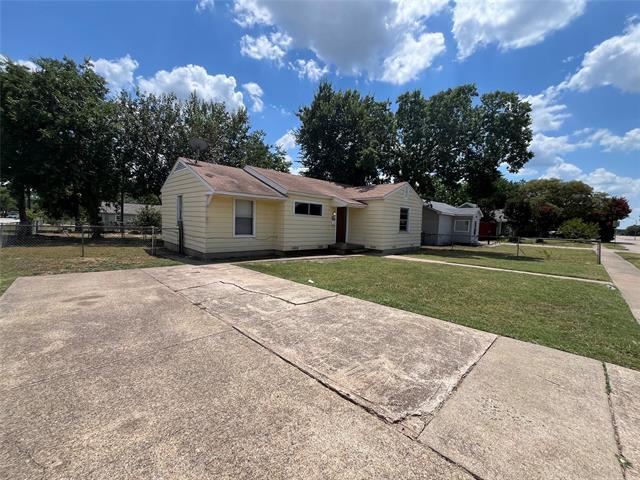 202 W Wheatland Rd in Duncanville, TX - Building Photo - Building Photo