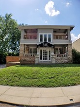 The Palms on Holmes in Kansas City, MO - Foto de edificio - Other