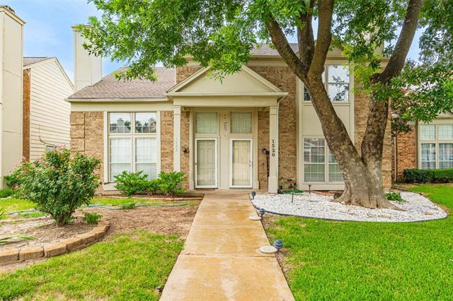 1520 Beach Ln in Arlington, TX - Foto de edificio
