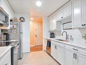 2015 SW 318th Pl in Federal Way, WA - Foto de edificio - Building Photo