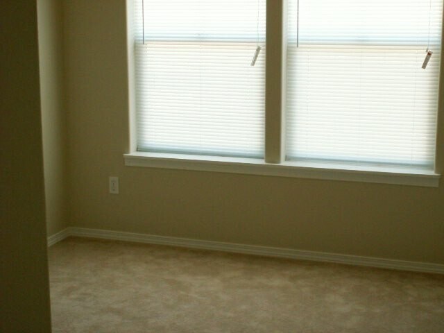 4430 SE Redwood St in Hillsboro, OR - Building Photo