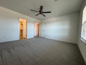 2804 S Bowling Dr in Stillwater, OK - Building Photo - Building Photo