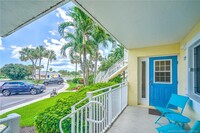 5593 NE Gulfstream Way in Stuart, FL - Foto de edificio - Building Photo