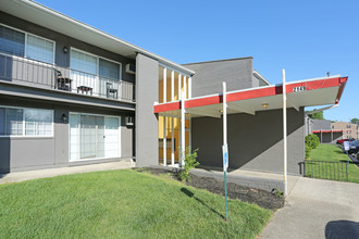 Addison Park Apartments in Louisville, KY - Building Photo - Building Photo