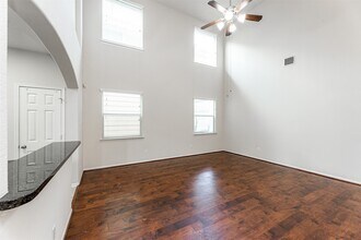 6443 Wilshire Fern in Houston, TX - Building Photo - Building Photo