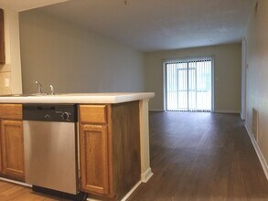 12510 White Bluff Rd in Savannah, GA - Foto de edificio - Building Photo