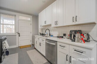 1410 W Farragut Ave in Chicago, IL - Building Photo - Building Photo