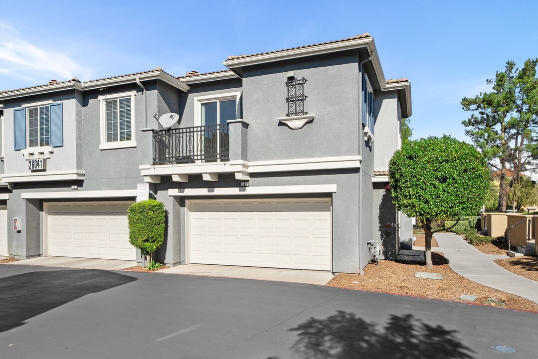 26041 Iris Ave, Unit C in Moreno Valley, CA - Foto de edificio