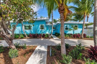 235 Santa Lucia Dr in West Palm Beach, FL - Building Photo