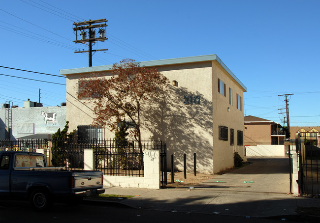 3115 Kenwood Ave in Los Angeles, CA - Building Photo - Building Photo