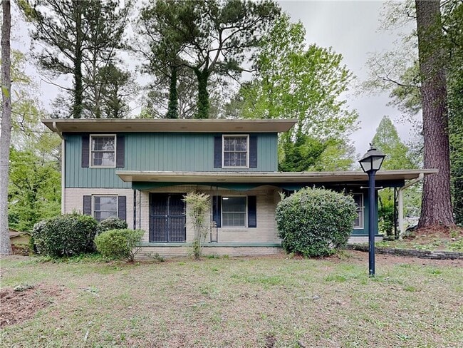 property at 138 Candlelight Ln SW