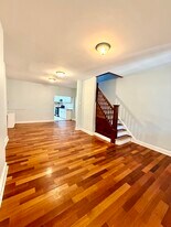 6320 Kingsessing Ave in Philadelphia, PA - Building Photo