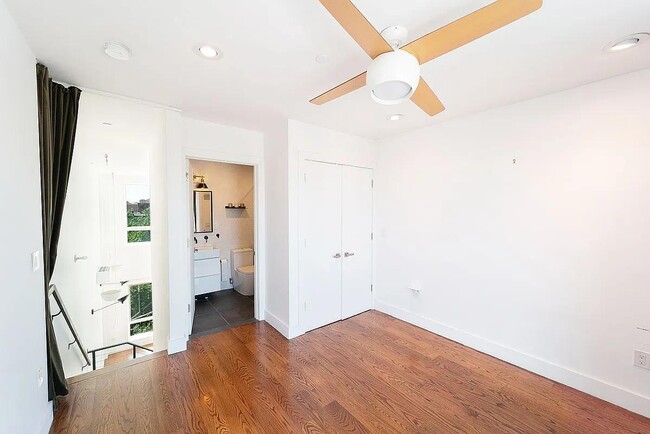 property at 299 Van Buren St