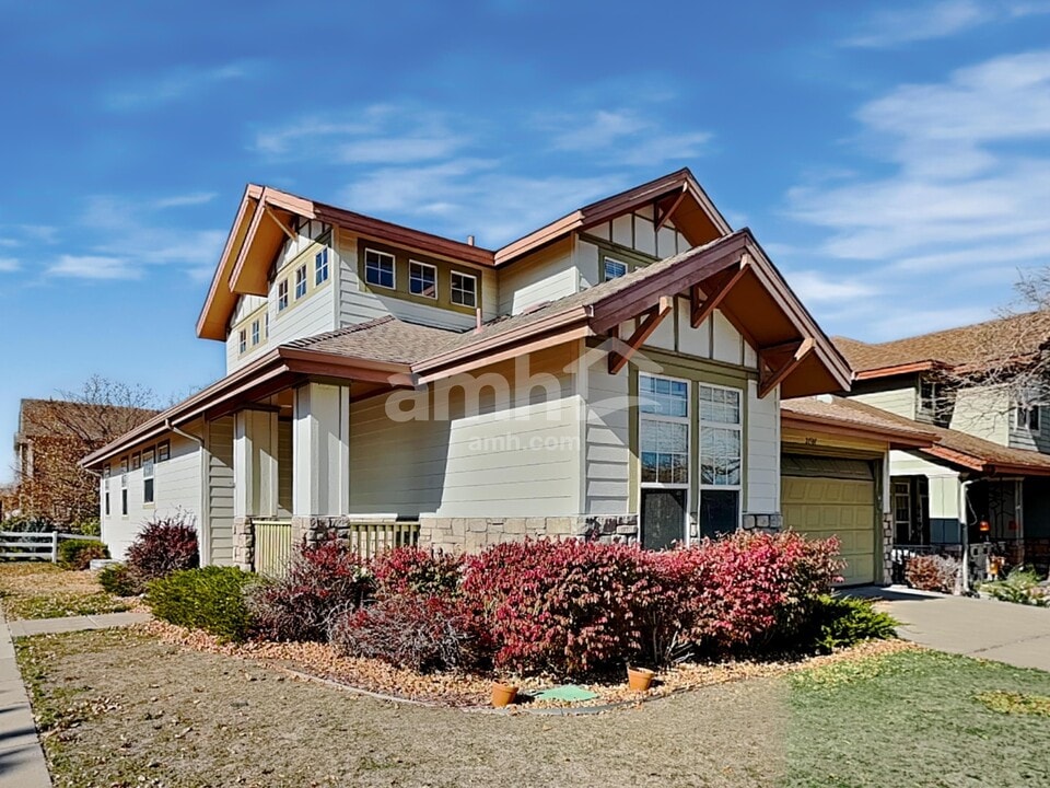 21507 E Smoky Hill Rd in Centennial, CO - Foto de edificio