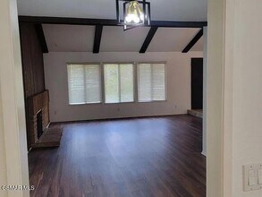 28910 Calabria Dr in Agoura Hills, CA - Building Photo - Building Photo