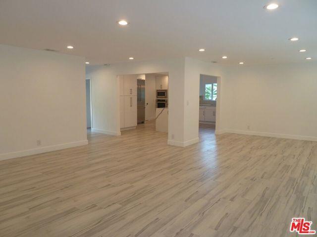 1645 San Ysidro Dr in Beverly Hills, CA - Building Photo - Building Photo