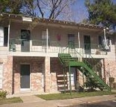 Pine Shadows in Houston, TX - Building Photo - Building Photo