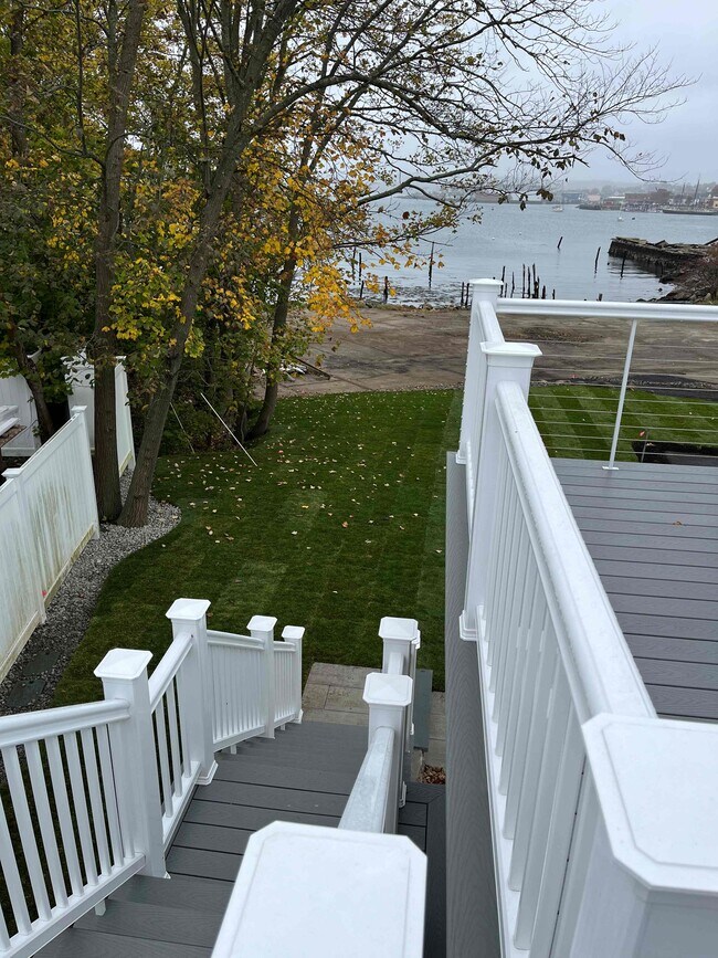 169 E Main St, Unit 169 #B in Gloucester, MA - Building Photo - Building Photo